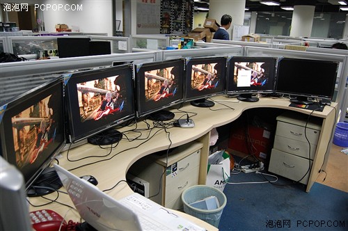 像U盘一样方便!华硕LCD多屏显示评测