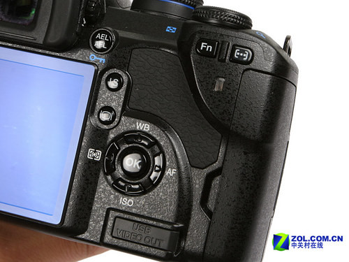 机身防抖+实时取景 <a class=a_key target=_blank href=http://price.sosol.com.cn/pri_list_brand_1894.html>奥林巴斯</a> <a class=a_key target=_blank href=http://price.sosol.com.cn/ProductDetails_44759.html>E-520</a>评测 机身防抖+实时取景 <a class=a_key target=_blank href=http://price.sosol.com.cn/pri_list_brand_1894.html>奥林巴斯</a> <a class=a_key target=_blank href=http://price.sosol.com.cn/ProductDetails_44759.html>E-520</a>评测