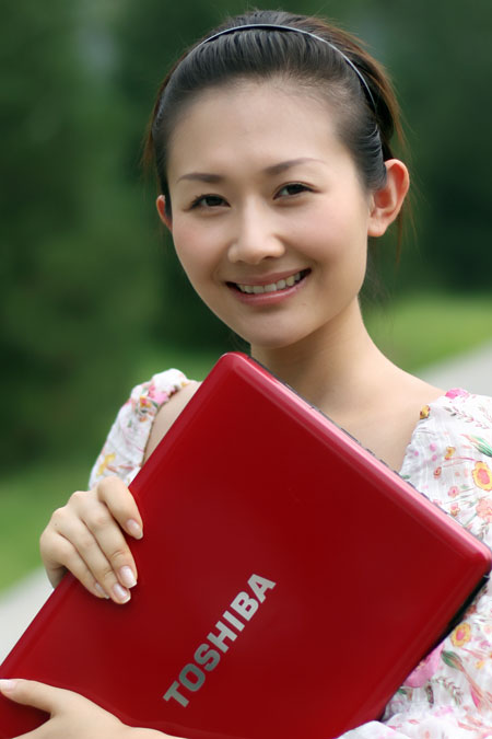 盛夏的红色梦幻东芝M308笔记本图赏(2)
