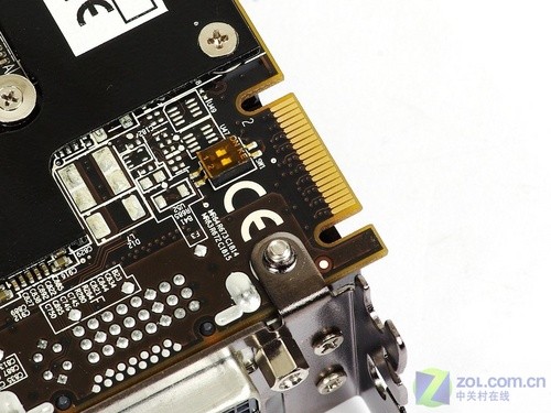 A卡双芯 HD 4870x2 A卡双芯 HD 4870x2