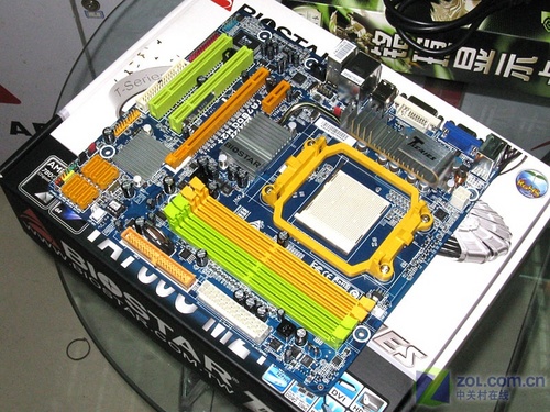 超频冠军都说好 热管780G配"黑五"低价 超频冠军都说好 热管780G配"黑五"低价
