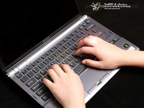 犹如超级轿跑 索尼VAIO Z系本最详测试 犹如超级轿跑 索尼VAIO Z系本最详测试