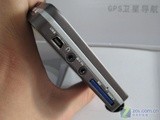 白送4GB存储卡 路易通728B限价1900元 