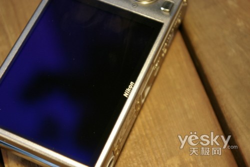 尼康S610