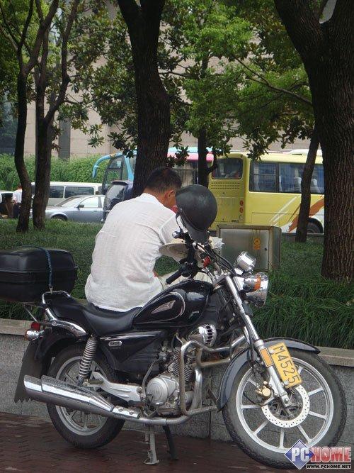 拥有92万像素触摸屏时尚索尼T700评测(9)