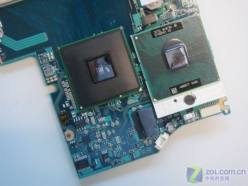拆解新旗舰 揭示索尼VAIO Z极限的秘密 拆解新旗舰 揭示索尼VAIO Z极限的秘密