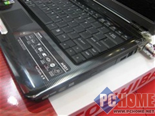 点击查看本文图片 13.3寸黄金尺寸 东芝M806本跌破6K