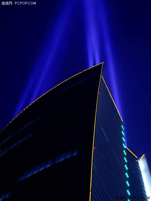 小机器大场面 尼康S550拍摄夜景建筑