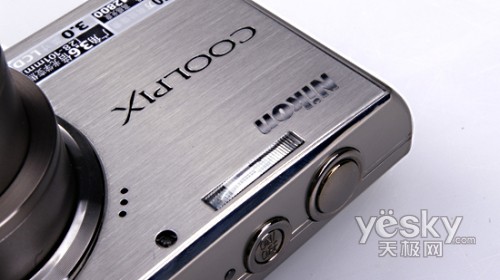 尼康S710