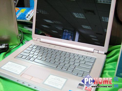 点击查看本文图片 索尼 VGN-CR322H/P - 粉红色女性影音本 索尼CR322H不足7K
