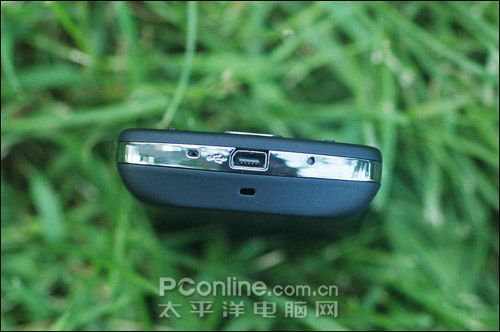 2.8寸触摸屏多普达首部TD手机S700评测