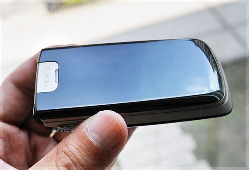 镜面黑珍珠 诺基亚6600F翻盖手机评测