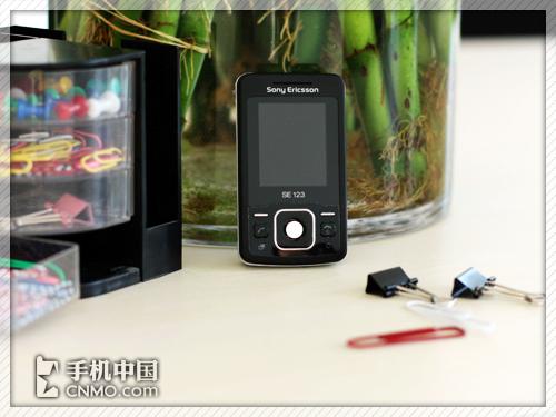 掌中精灵索爱低端滑盖手机T303c试用(7)