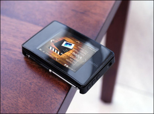 MP4+DAB iriver B20降价还送保护套 