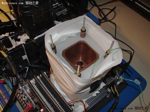 Core i7极限超频测试 四破3DMark世界纪录
