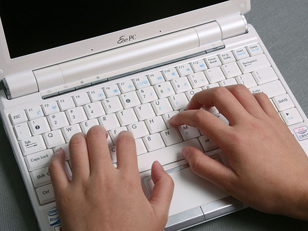 7英寸嫌太小？全部10.2大屏上网本推荐 