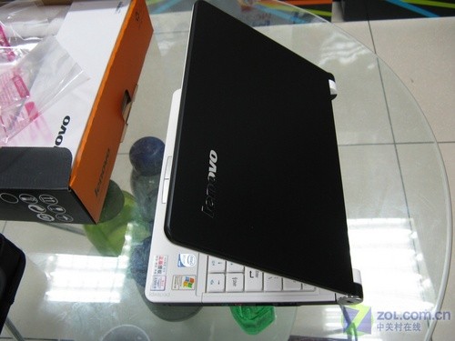 降100 联想IdeaPad S10三色均价3900元 