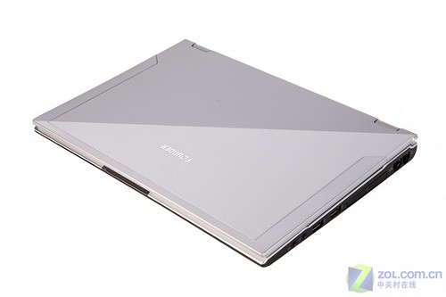 抗摔防水耐震 方正U200尽显军品本色 抗摔防水耐震 方正U200尽显军品本色