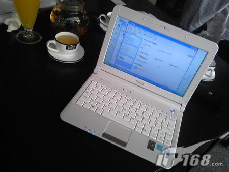 明基 Joybook Lite U101