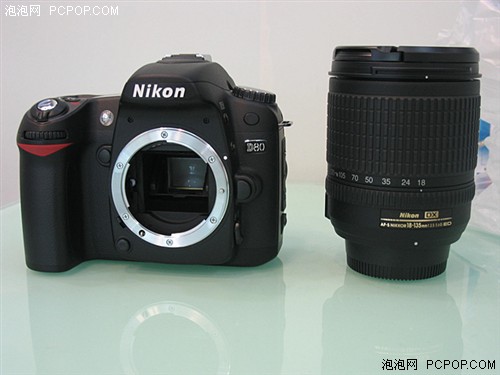 尼康D80惊爆最低价 套机仅售7500元!