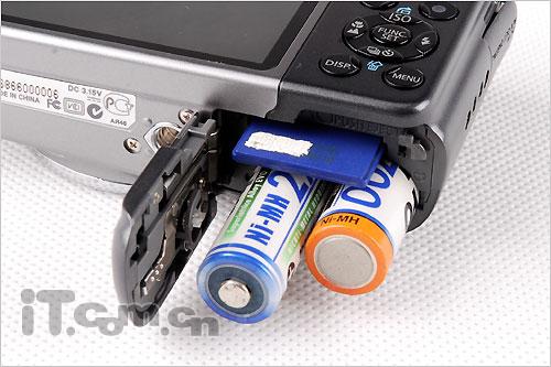 亮装示人倍增亲切手动佳能A2000IS评测(3)