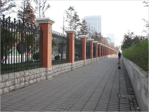 亮装示人倍增亲切手动佳能A2000IS评测(11)