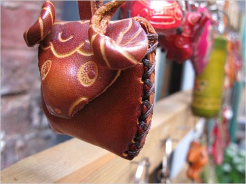 亮装示人倍增亲切手动佳能A2000IS评测(12)