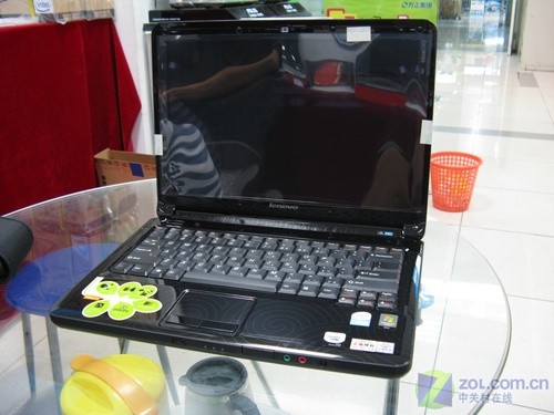 T3200芯X4500核心 联想Y330新本5690元 