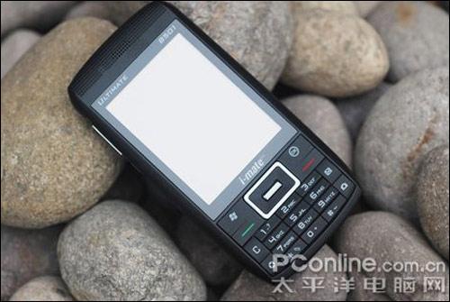 减少开支五款2000元档全能手机一览(5)