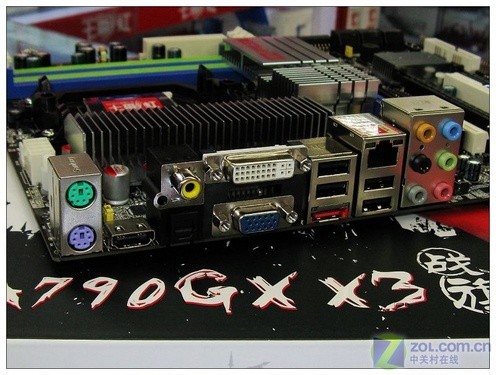 七彩虹790GX套装 七彩虹790GX套装