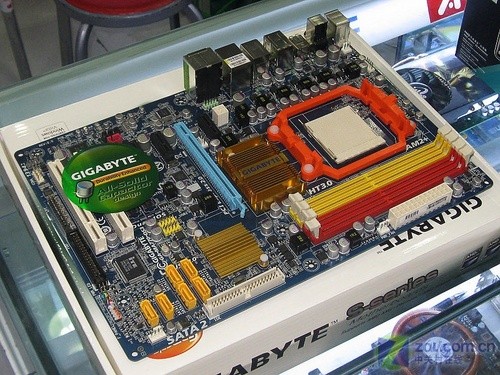 技嘉 GA-MA770-DS3 技嘉 GA-MA770-DS3
