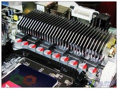 七彩虹790GX套装 