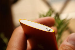 新版iPod nano到货 8GB仅售1200元 新版iPod nano到货 8GB仅售1200元