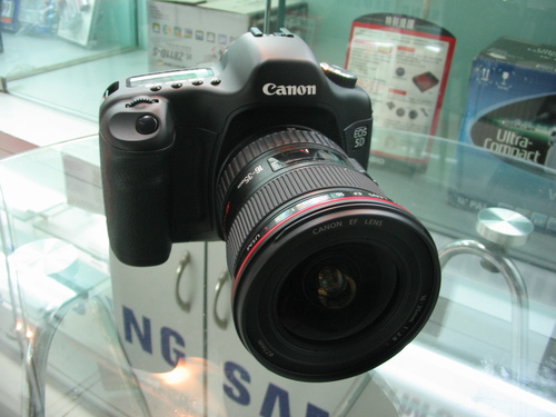 最低价全画幅 佳能EOS 5D单机优惠促销 最低价全画幅 佳能EOS 5D单机优惠促销