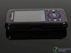 紫色外观索爱滑盖音乐精灵W395评测(2)
