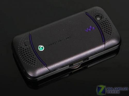 紫色外观索爱滑盖音乐精灵W395评测(2)