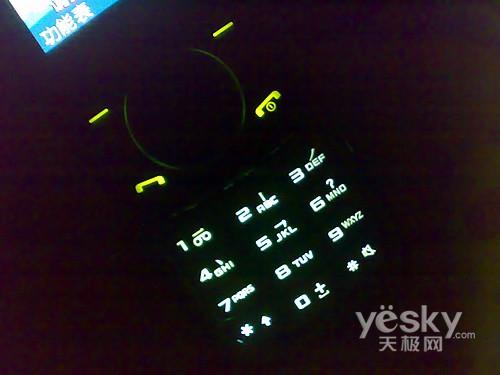 低端时尚潮宠三星滑盖手机S3030评测(6)