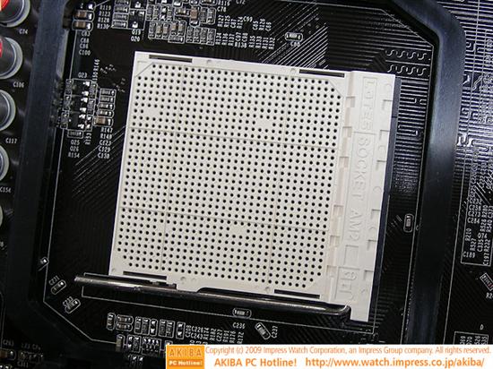 首款DDR2+DDR3主板上市 披露AM3系统性能