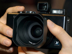 画质媲美单反 适马便携专业相机DP1上市 