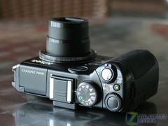 1350万像素28mm广角 尼康P6000变相降价 