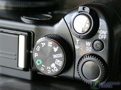 1350万像素28mm广角 尼康P6000变相降价 