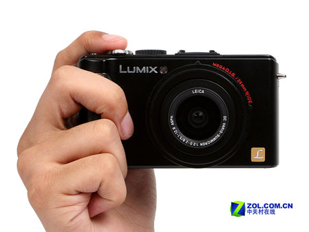 松下消费级旗舰 超广角防抖LX3套装促销 