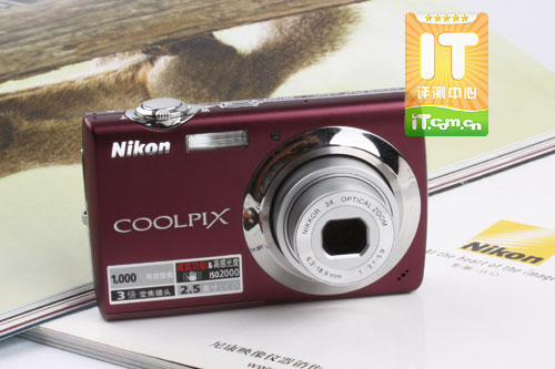 轻松一点时尚一点 尼康COOLPIX S220首测