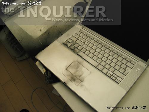苹果PowerBook笔记本爆炸 火焰近两米
