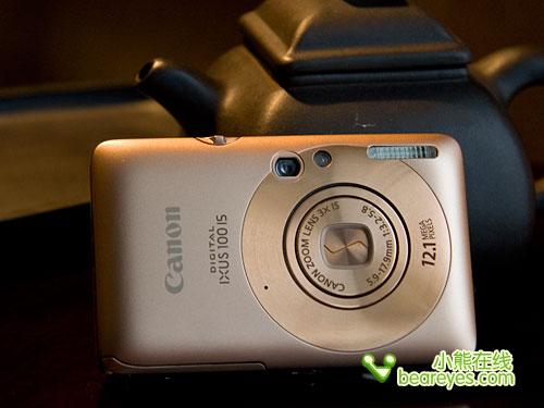 穿梭摩登都市佳能IXUS100IS外观简析(2)
