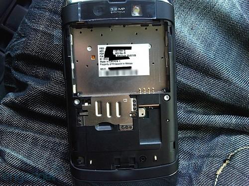 黑莓全触屏新旗舰Storm2真机多图赏