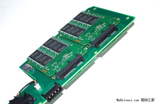 OCZ PCI-E固态硬盘Z-Drive拆解 内部探秘