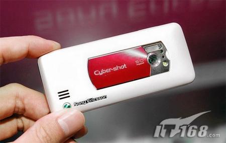 W995领衔索尼爱立信五大明星下周上市(3)