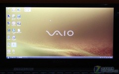全球最轻的笔记本 索尼VAIO P美女评测 