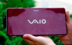 全球最轻的笔记本 索尼VAIO P美女评测 